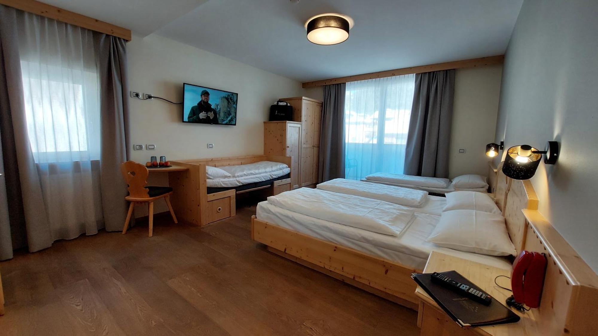 Hotel Cristallo Santa Cristina Val Gardena Buitenkant foto